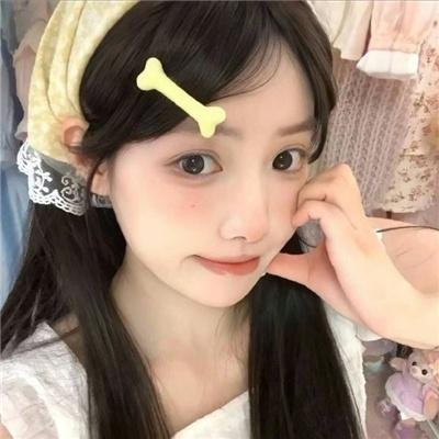 闭上眼睛活着很容易